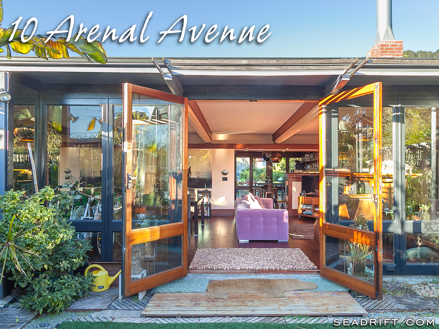 10 Arenal Avenue, Stinson Beach — View of front of house